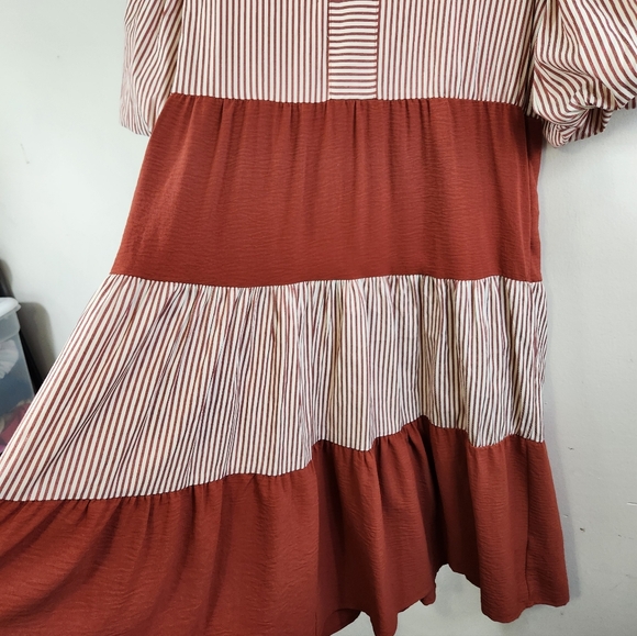 She + Sky Tiered Midi Dress - Picture 3 of 6